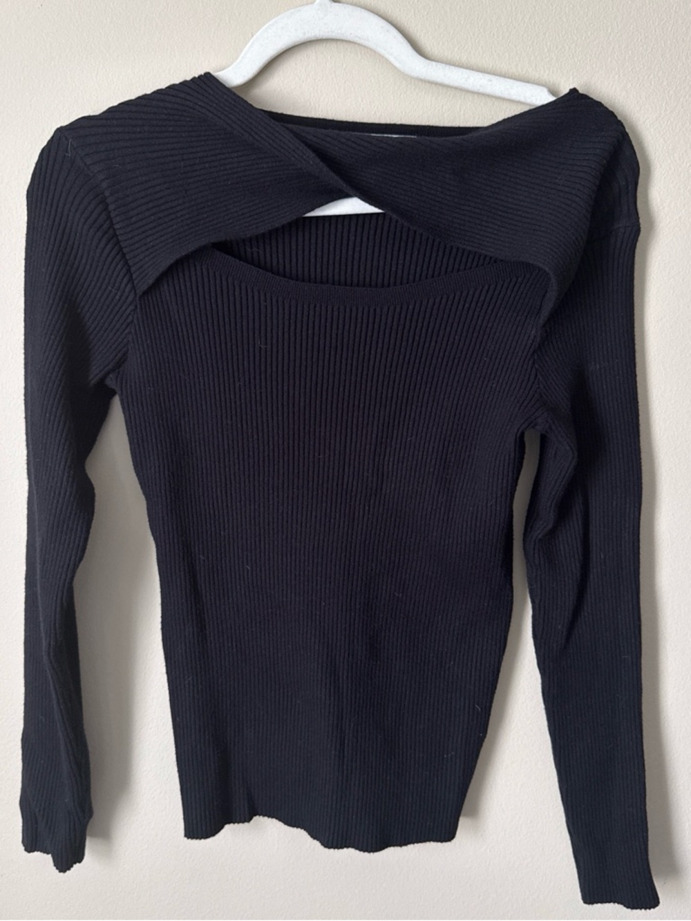 zeagoo Black Ribbed Twist Neck Long Sleeve Top